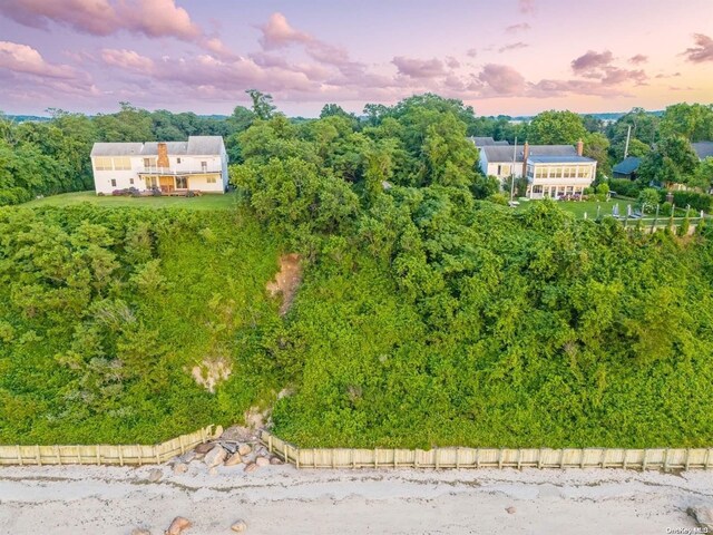 895 Glen Ct, Cutchogue, NY 11935
