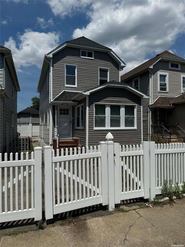 view of front of property