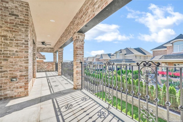 balcony with ceiling fan