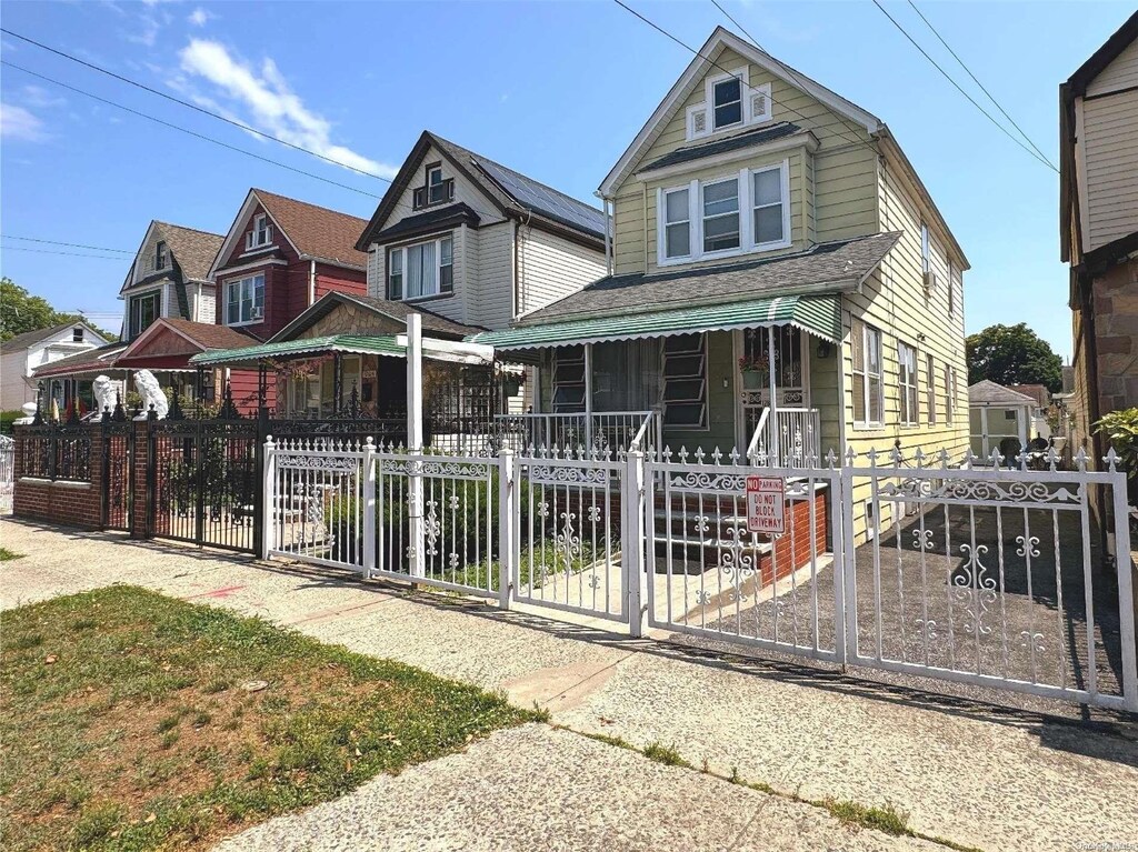 126-12 Linden Blvd, South Ozone Park, NY 11420 - photo 1