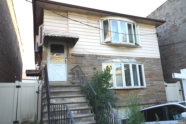 57-44 Seabury St, Elmhurst, NY 11373 - photo 2