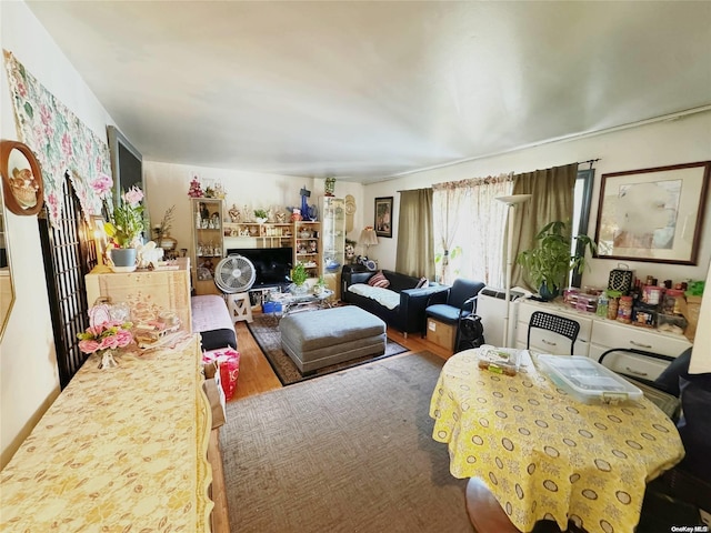57-44 Seabury St, Elmhurst, NY 11373 - photo 9