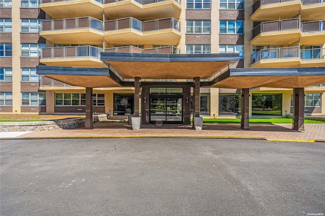 17-85 215th St Unit 6R, Bayside, NY 11360 - view of apartment building / complex