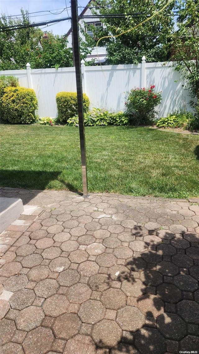 48-27 213th St, Bayside, NY 11364 - view of yard with a patio