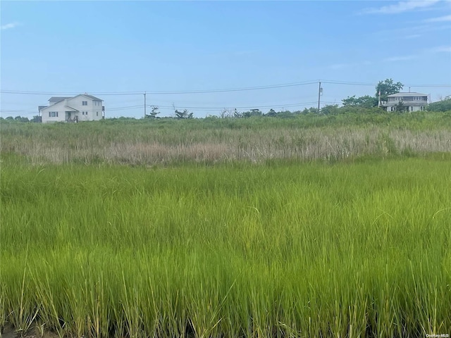 Dahlia Dr, Mastic Beach, NY 11951
