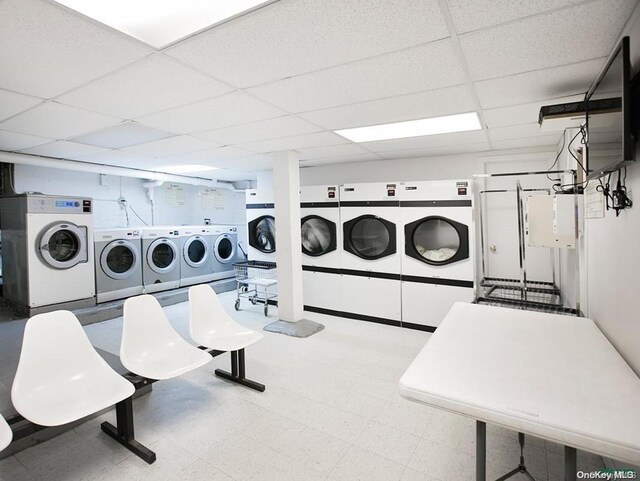 laundry room with washer and clothes dryer