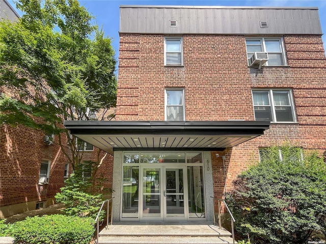 510 Dubois Ave Unit B3, Valley Stream, NY 11581 - back of house with french doors