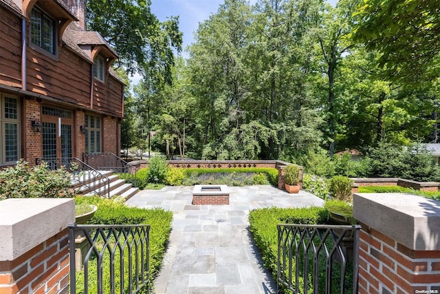 view of yard with a patio