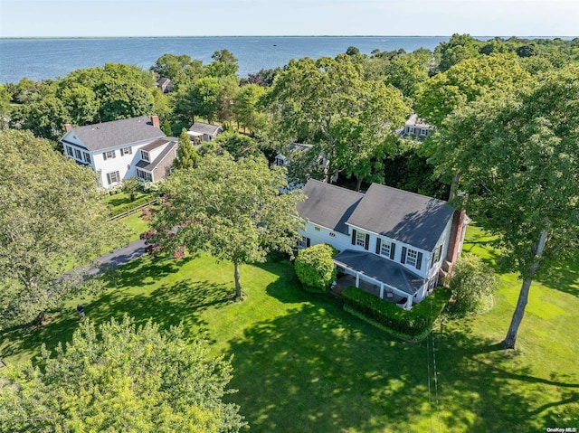 bird's eye view with a water view