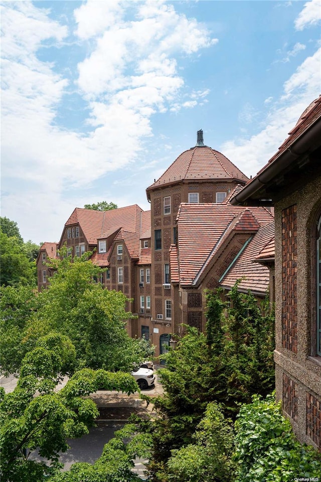 view of building exterior