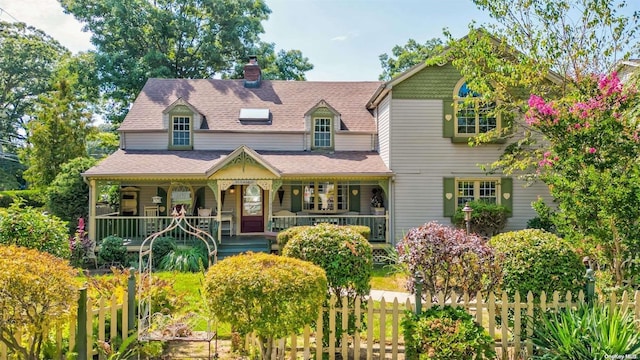 view of front of property featuring a porch