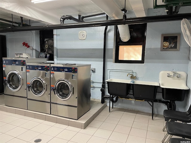 laundry room with washer and clothes dryer