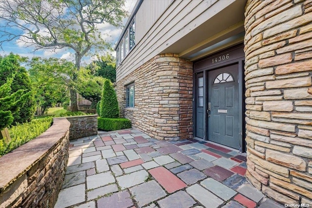 view of property entrance