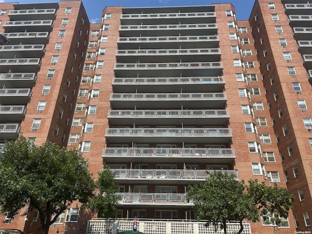 8915 Parsons Blvd Unit 9H, Jamaica NY, 11432, 1 bedrooms, 1 bath condo for sale