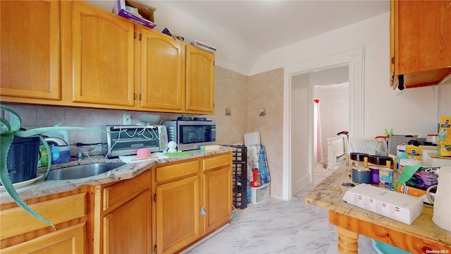 kitchen featuring sink