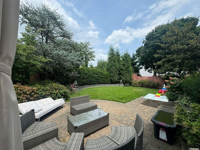 view of patio / terrace featuring outdoor lounge area