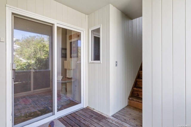 216 Broadway, Saltaire, NY 11706 - view of stairs