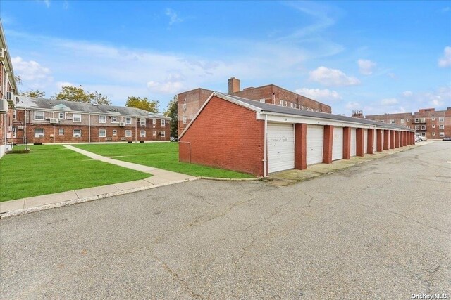 exterior space featuring a lawn