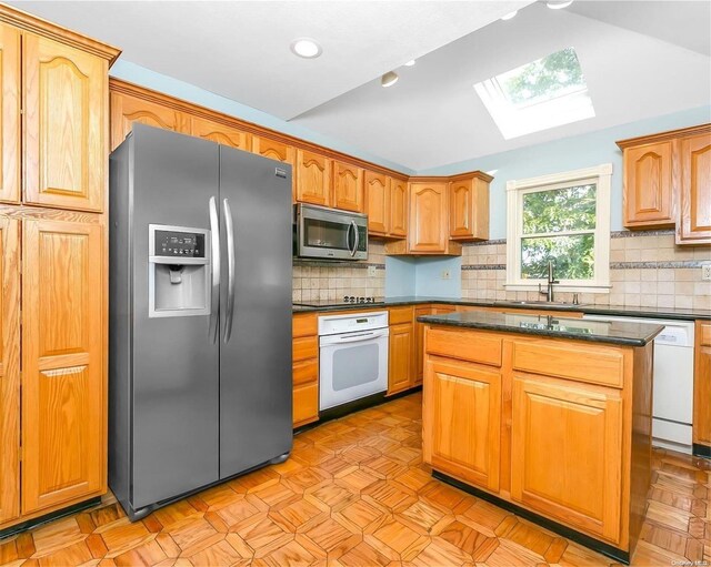 584 Yale St, Oceanside, NY 11572 - photo 5