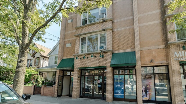 46-11 104th St, Corona, NY 11368 - photo 1