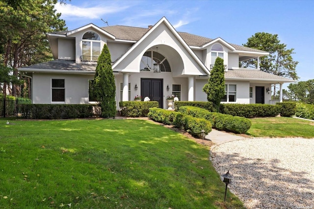 view of front of property with a front yard