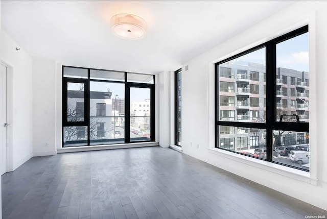 41-04 27th St Unit 7D, Long Island City, NY 11101 - photo 1