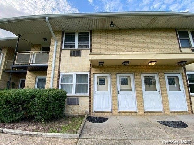 view of townhome / multi-family property