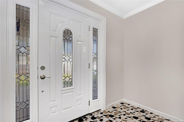 entryway with crown molding