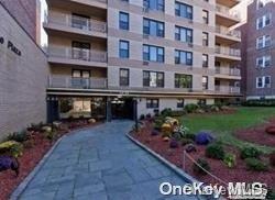 65-50 Wetherole St Unit 5V, Rego Park NY, 11374, 2 bedrooms, 2 baths condo for sale