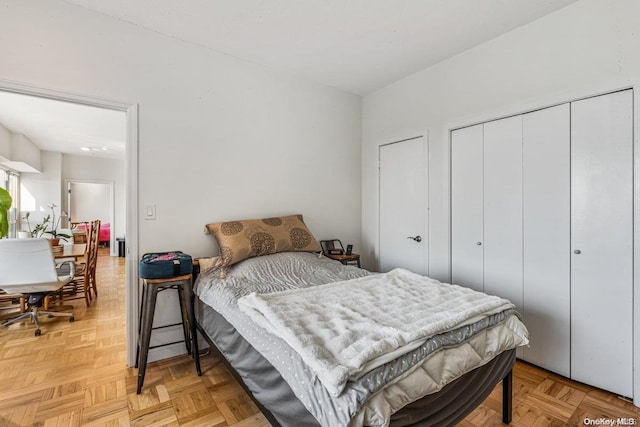 166-25 Powells Cove Blvd Unit 21G, Beechhurst, NY 11357 - bedroom featuring a closet