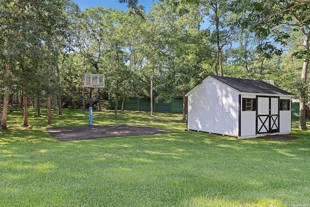 exterior space with a yard