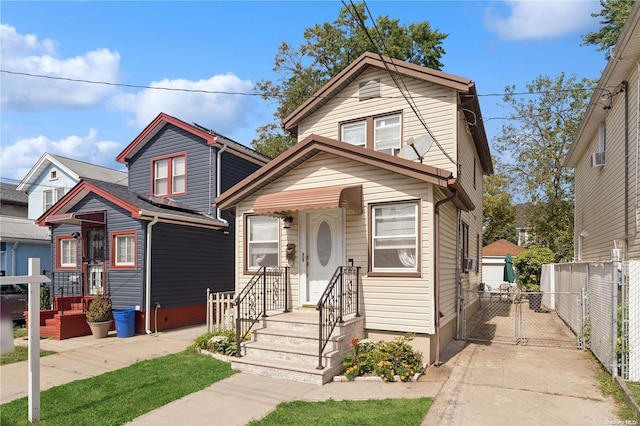 view of front of property