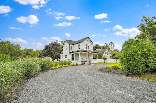 view of front of home with covered porch