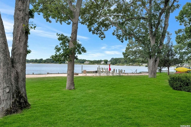 view of yard with a water view