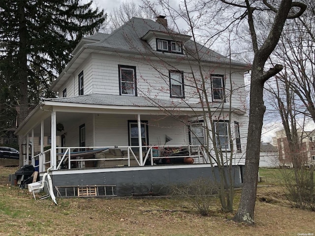 view of front facade with covered porch