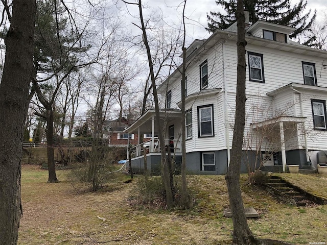 view of home's exterior