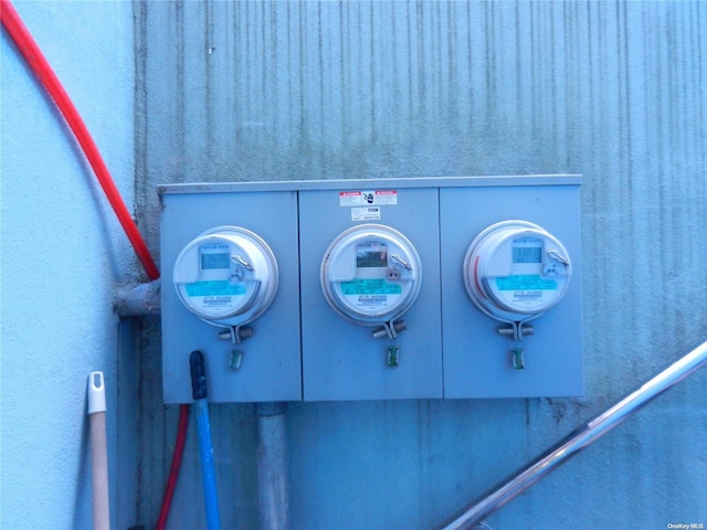 view of exterior details