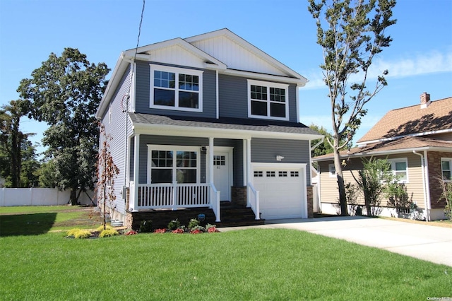 craftsman-style home featuring a front lawn and a porch