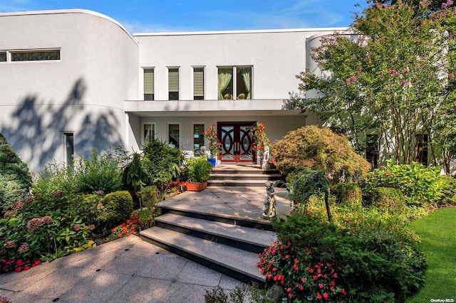 view of front facade featuring french doors