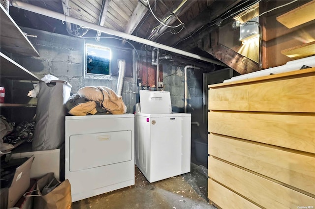 basement featuring washer and dryer