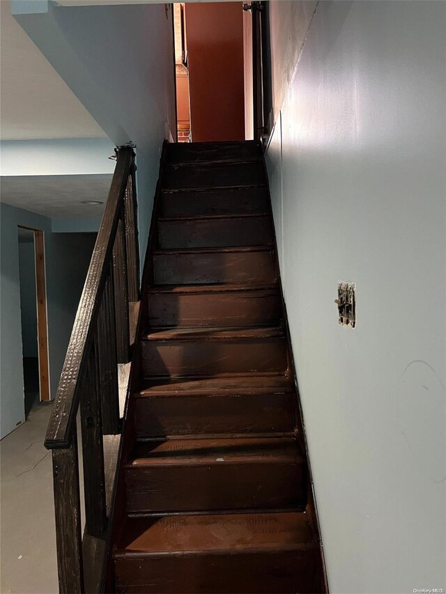 95-27 239th St, Floral Park, NY 11001 - photo 19