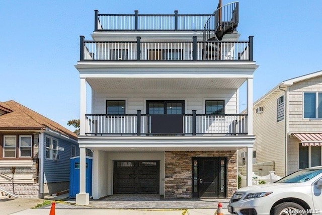 view of front of property with a balcony