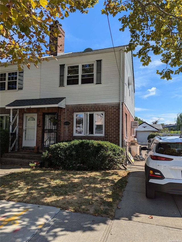 view of front of house