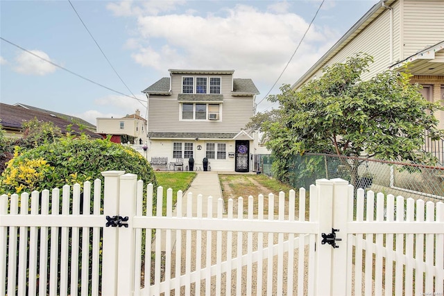 view of front of property