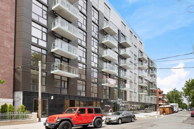 65-18 Austin St Unit 2H, Rego Park, NY 11374 - photo 1
