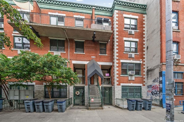 383 E 10th St Unit D4, New York Manhattan, NY 10009 - view of property featuring cooling unit