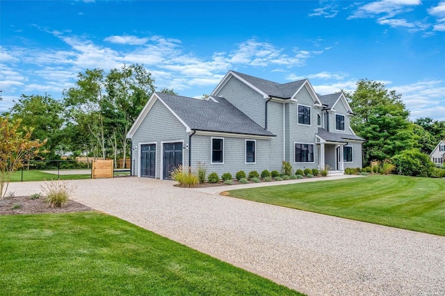 view of front of house featuring a front lawn