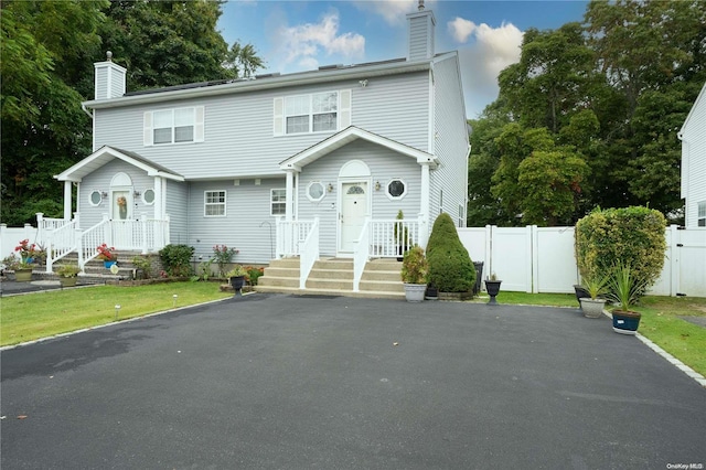 view of front facade