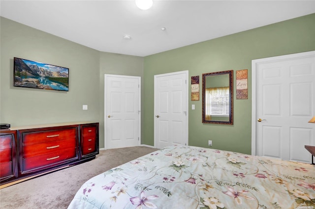 bedroom featuring carpet floors