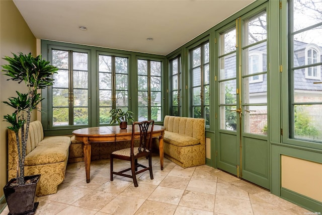 view of sunroom / solarium